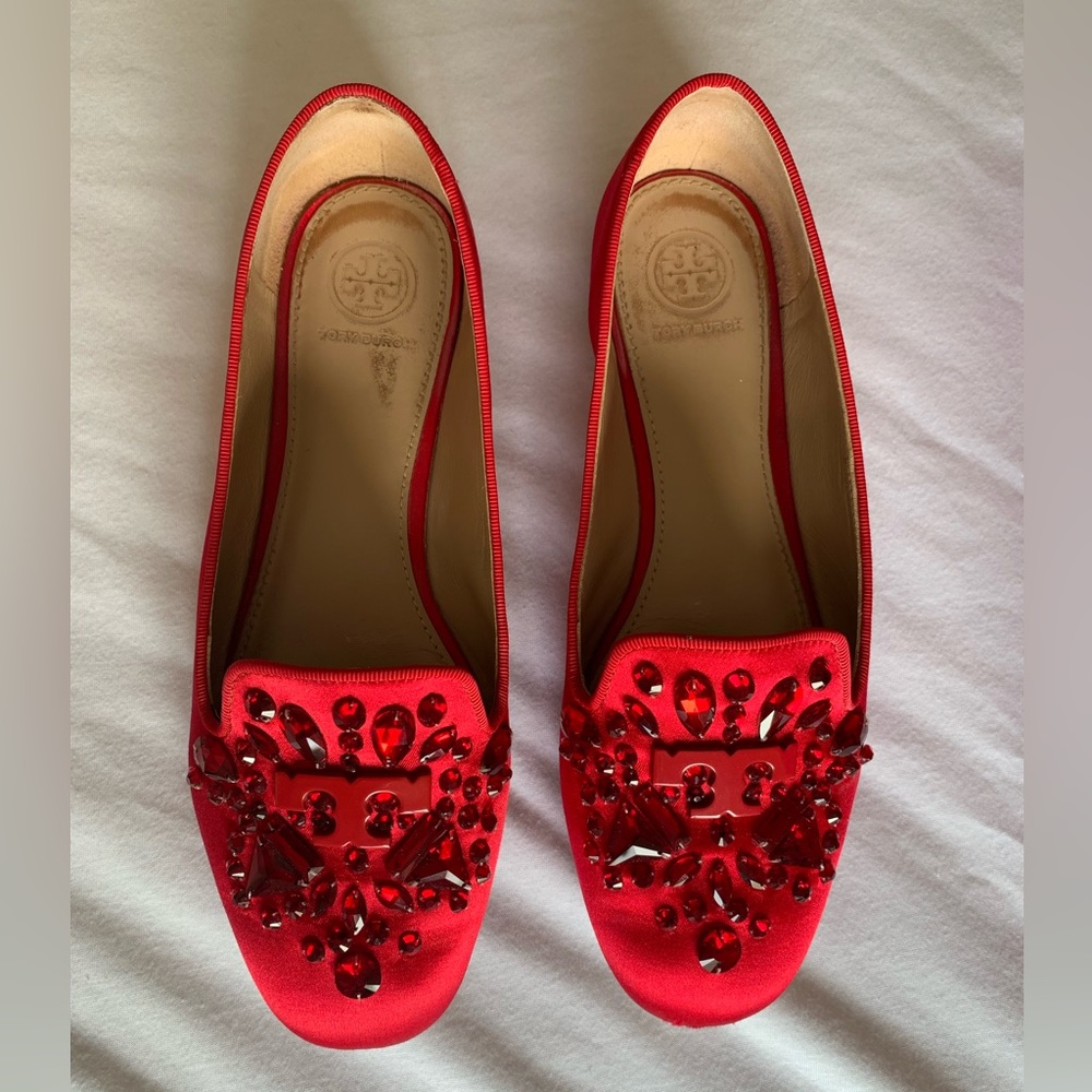 Tory Burch Delphine Logo Satin Loafer - Picture 3 of 12